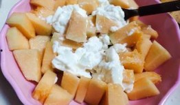 嚼拌酸奶爆料怎么做的视频,轻松学会美味酸奶新吃法