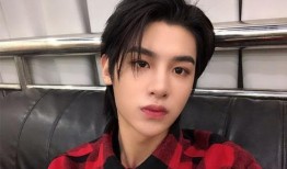 娱乐大爆料黄明昊